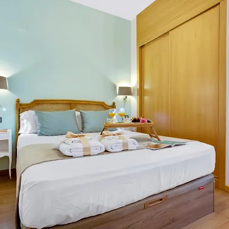 -malagasunapts-city Centre Terrace Pool Parking Apartament *