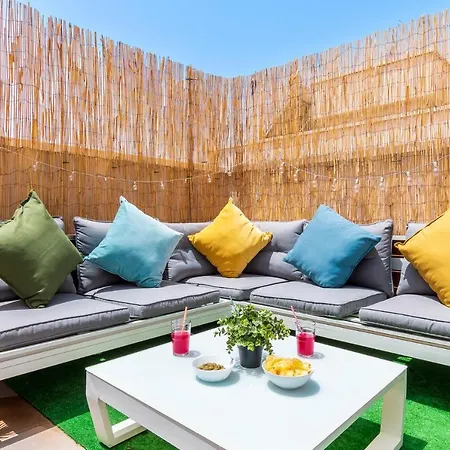 -malagasunapts-city Centre Terrace Pool Parking Apartment *