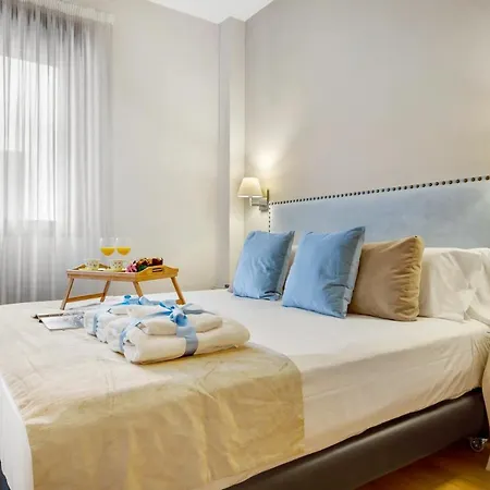 -malagasunapts-city Centre Terrace Pool Parking * Malaga