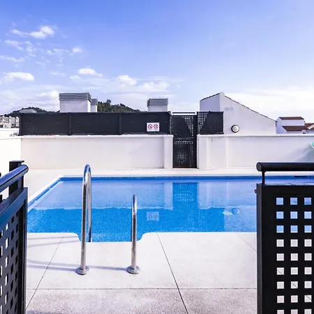 -malagasunapts-city Centre Terrace Pool Parking